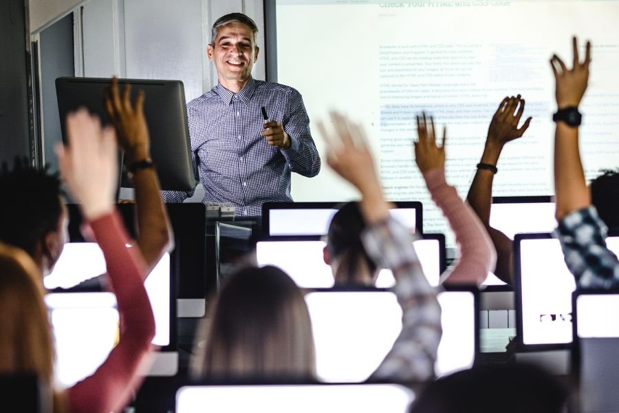 Bootcamp Partnerships with E-Frontiers